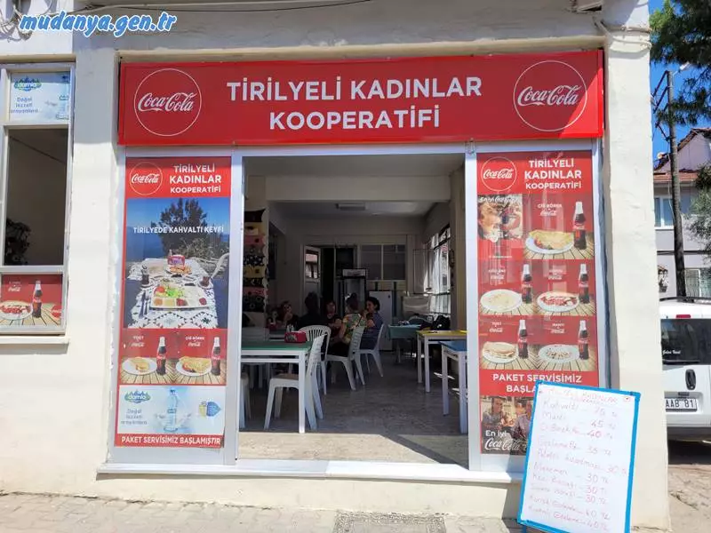 Daha önce Zeyniler Çalıkuşu Kadınlar Kooperatifi ve Doğancı Köyü Kadın Dayanışma Derneği’ne gıda kurutma cihazı temin eden Büyükşehir Belediyesi, şimdi de talep üzerine Mudanya Güzelyalı Kadınları Tarımsal Kalkınma Kooperatifi ve Tirilyeli Kadınlar Kooperatifi’ni gıda kurutma cihazlarına kavuşturdu.