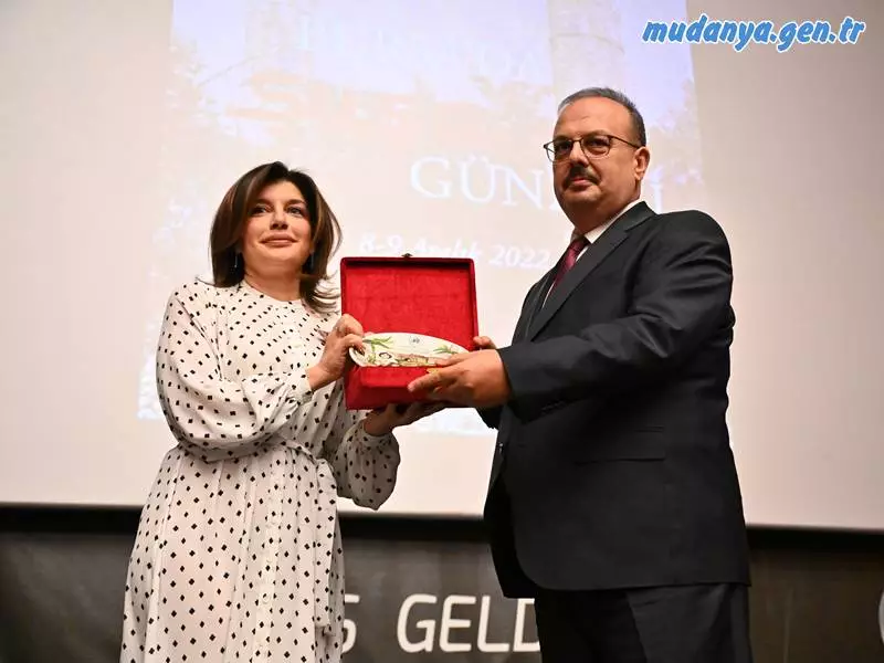 VALİ YAKUP CANBOLAT - Uluslararası Türk Kültürü ve Mirası Vakfı ile Bursa Büyükşehir Belediyesi işbirliğinde ‘2023 Yılı Türk Dünyası Kültür Başkenti’ ilan edilen Azerbaycan’ın kadim şehri Şuşa’nın tanıtımı için düzenlenen Şuşa Günleri etkinliği törenle başladı.