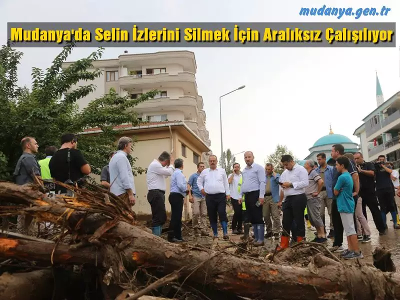 Mudanya'da şiddetli yağış sonrası oluşan sel hayatı adeta felç ederken, Bursa Valiği,  Büyükşehir Belediyesi, İHH ve AFAD ekipleri tarafından yaşamın normale döndürülmesi için ilçede adeta seferberlik başlatıldı. Bursa Valisi Yakup Canbolat, "Hasar tespit ve temizlik çalışmalarıyla ilgili sabaha kadar çalışıp sokaklardaki sel görüntüsünü ortadan kaldıracağız" dedi.