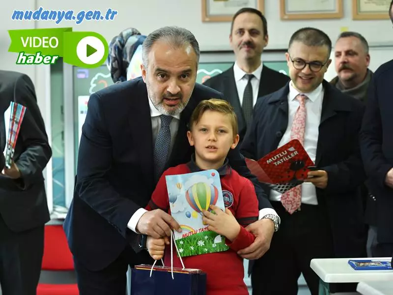 Başkan AKTAŞ 660 bin öğrencinin karne sevincine ortak oldu