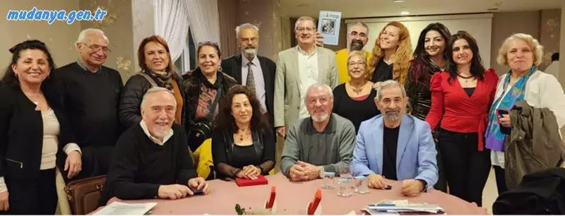 20 Ocak 2023, Cuma akşamı, Bursalı yazarlar, şairler ve edebiyatseverler 8. Kış buluşmasında bir araya geldi.  Nilüfer İlçesi, Odunluk Mahallesinde bulunan, Nuri Nihat Aslanoba Uygulama Oteli Restoran salonunda yapılan etkinliğe Bursalı ve konuk şairler, yazarlar yoğun ilgi gösterdi.