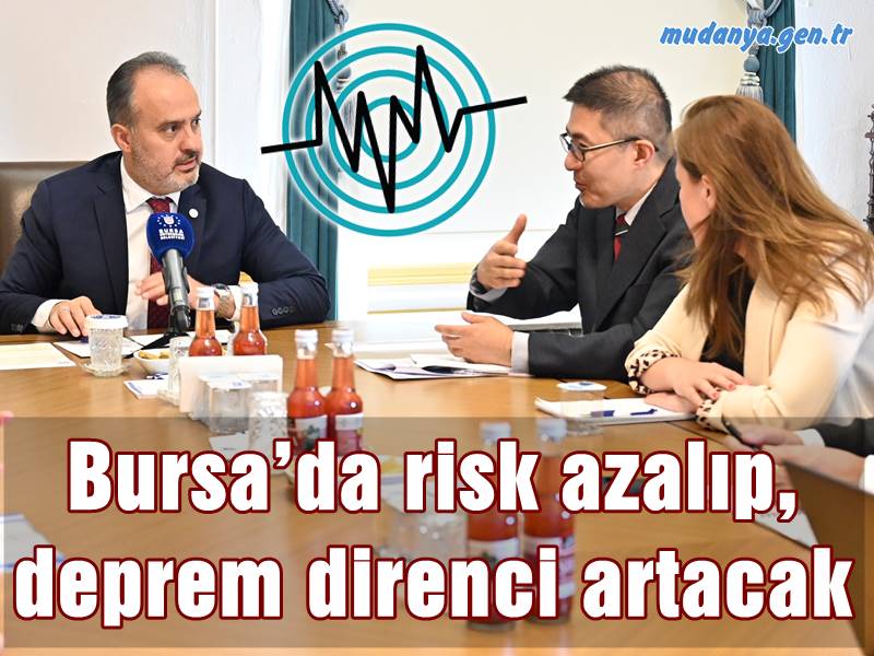 Bursa Büyükşehir Belediyesi ile Japonya Uluslararası İşbirliği Ajansı (JICA) arasında ortaklaşa yürütülen ‘Deprem Riskini Azaltma ve Önleme Planlaması Projesi’ etap etap ilerliyor. JICA yönetici ve uzman ekibiyle birlikte şuana kadar yapılan çalışmaları değerlendiren Bursa Büyükşehir Belediye Başkanı Alinur Aktaş, olası depreme karşı Bursa’yı daha dirençli hale getirmeye çalıştıklarını söyledi.