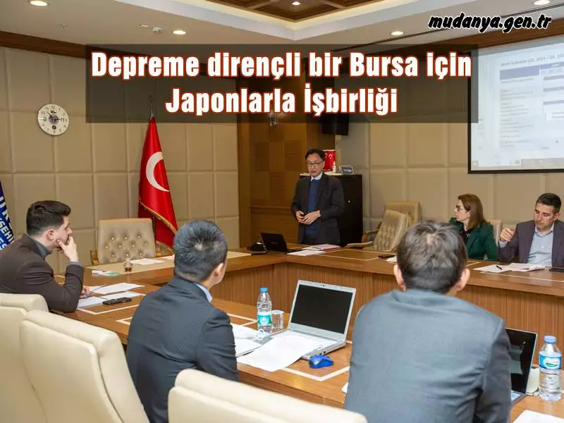 Bursa Büyükşehir Belediyesi ile Japonya Uluslararası İşbirliği Ajansı (JICA) arasında ortaklaşa yürütülecek olan ‘Deprem Riskini Azaltma ve Önleme Planlaması Projesi’ne start verildi. Japonya’dan gelen uzman ekipler, Büyükşehir Belediyesi ekipleriyle birlikte 42 ay boyunca daha dirençli bir Bursa için sahada çalışmalar yapacak.