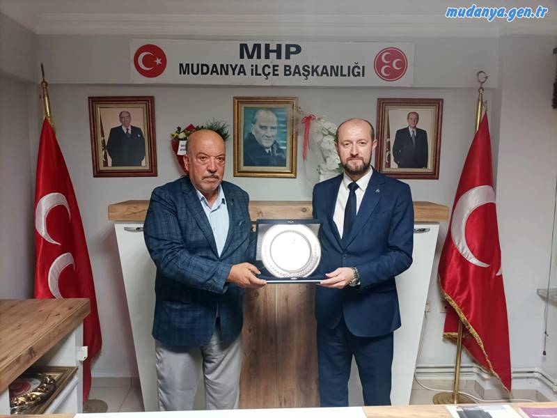 Milliyetçi Hareket Partisi (MHP) Mudanya 14. İlçe Kongresinde tek liste ile başkanlığa aday olarak seçilen Hasan Uysal ve Yönetim Kurulu MHP İlçe Başkanlığını eski İlçe Başkanı Erkut Seymenler'e anı plaketiyle teşekkür ederek devir aldı. Birlik ve beraberlik mesajı verilen devir teslim töreni hatıra fotoğraflarıyla taçlandırıldı.