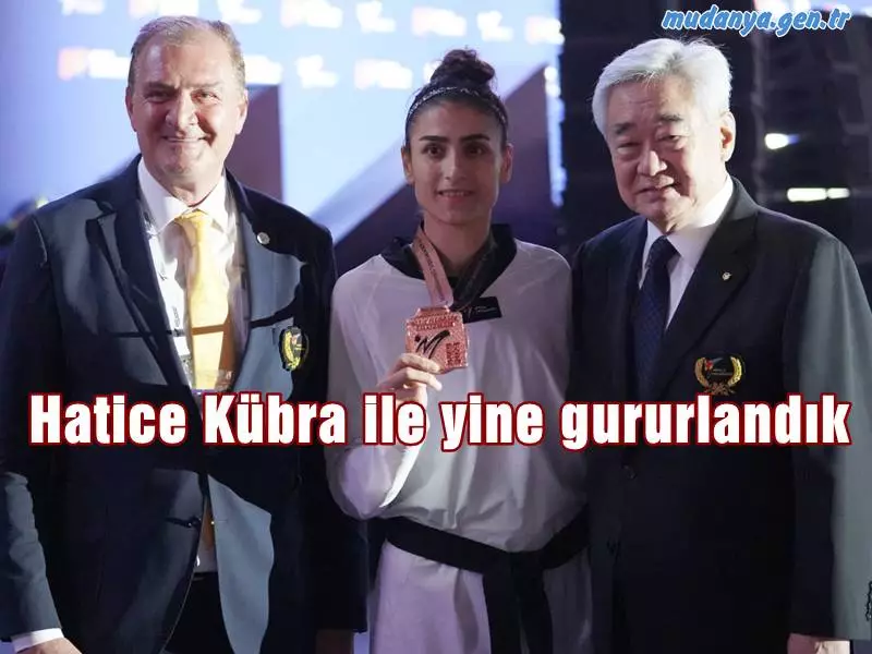 Bursa Büyükşehir Belediyesporlu milli taekwondocu Hatice Kübra İlgün, dünya üçüncüsü olarak Bursa’ya yeniden büyük bir gurur yaşattı.