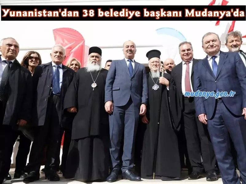 Kuzey Yunanistan Orta Makedonya geniş bölgesinden 38 belediye başkanı ile Ortodoks Patrikhanesi Ekümenik Patriği ve İstanbul Başpiskoposu Bartholomeos, Bursa'nın Mudanya Tirilye Mahallesi'nde buluştu. Buluşmada Türkiye-Yunanistan Nüfus Mübadelesi'nin 100. yılı dolayısıyla Taş Mektep bahçesine iki adet zeytin fidanı dikildi.