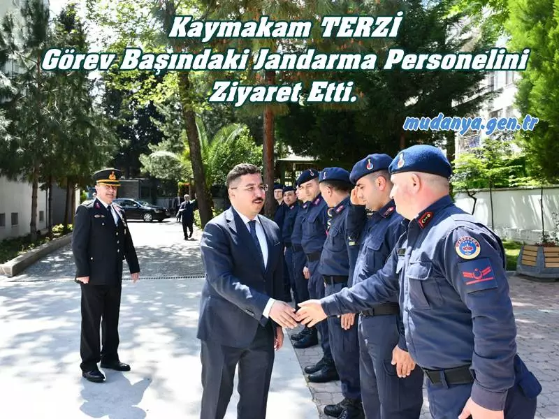 Kaymakam Ayhan TERZİ bayramda görev başında olan personelin bayramını kutladı.
