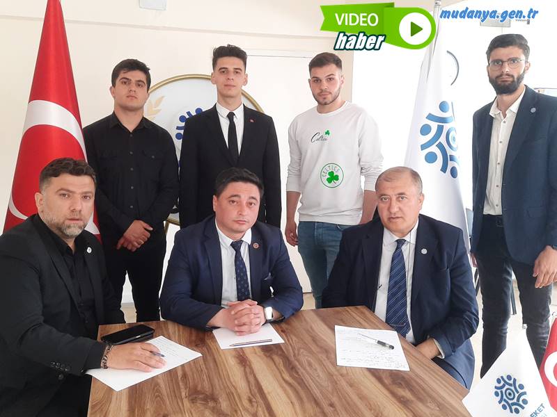 MEMLEKET PARTİSİ BURSA MİLLETVEKİL ADAYLARI MUDANYA'DA BASIN TOPLANTISI YAPTI.