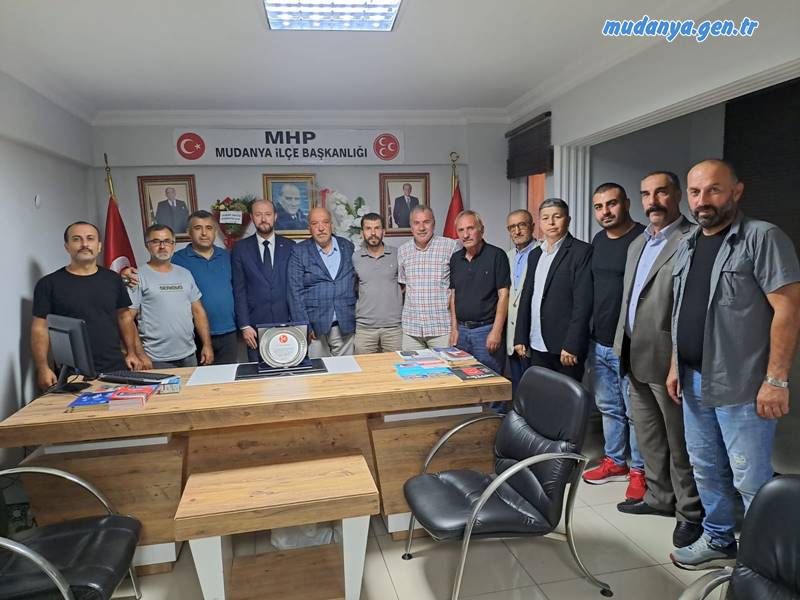 Milliyetçi Hareket Partisi (MHP) Mudanya 14. İlçe Kongresinde tek liste ile başkanlığa aday olarak seçilen Hasan Uysal ve Yönetim Kurulu MHP İlçe Başkanlığını eski İlçe Başkanı Erkut Seymenler'e anı plaketiyle teşekkür ederek devir aldı. Birlik ve beraberlik mesajı verilen devir teslim töreni hatıra fotoğraflarıyla taçlandırıldı.
