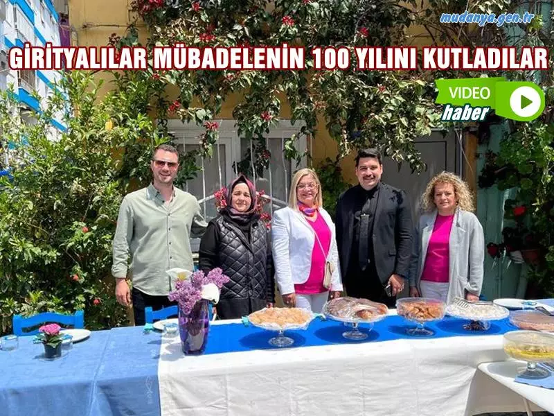 Mudanya Giritliler ve Yanyalılar Kültür ve Dayanışma Derneği (GİRİTYA), Mübadelenin 100. yıl etkinlikleri kapsamında dernek binasının önünde Girit kültürünü Tanıtma Şenliği düzenlediler.