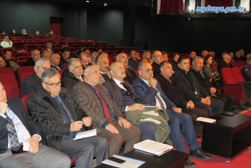 Mudanya Kaymakamlığının öncülüğünde 2022 Yılında Mudanya Kamu kurumlarının faaliyetleri ve gelecek planlarının sunumlarının yapıldığı toplantı Uğur Mumcu Kültür Merkezinde gerçekleştirildi.