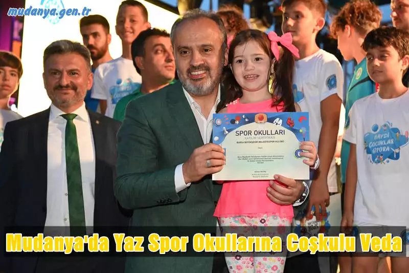 Bursa Büyükşehir Belediyesi tarafından düzenlenen “Yaz Spor Okulları”, küçük sporcuların renkli gösterileri eşliğinde yapılan temsili sertifika töreniyle sona erdi.