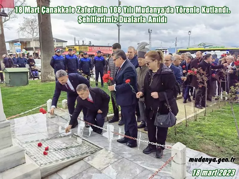 Mudanya İskele Meydanı’nda bulunan Atatürk Anıtına çelenk sunumu, saygı duruşunda bulunulması ve İstiklal Marşının okunmasının ile başlayan törende Şükrü Çavuş Şehitliğine karanfil bırakıldı. Çanakkale Zaferi 108 yıl