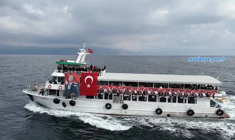 Türkiye Cumhuriyeti'nin kurucusu Ulu Önder Gazi Mustafa Kemal Atatürk, vefatının 86. yılında Mudanya’da törenlerle anıldı.