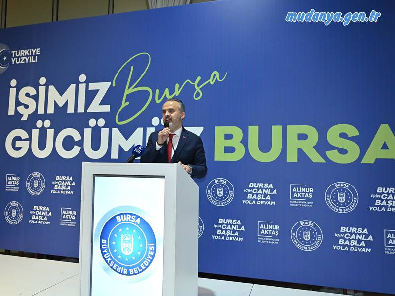Bursa Büyükşehir Belediye Başkanı Alinur Aktaş, son 5 senede yaşanan tüm olumsuzluklara rağmen mazeret üretmeden verdikleri sözleri yerine getirdiklerini belirterek, “Her köşeyi ihya etmeyi, sokakları ve caddeleri düzeltmeyi, bir hayata daha dokunmayı, bir çocuğa daha burs vermeyi hesap ettik. Bizim derdimiz, heyecanımız var” dedi.