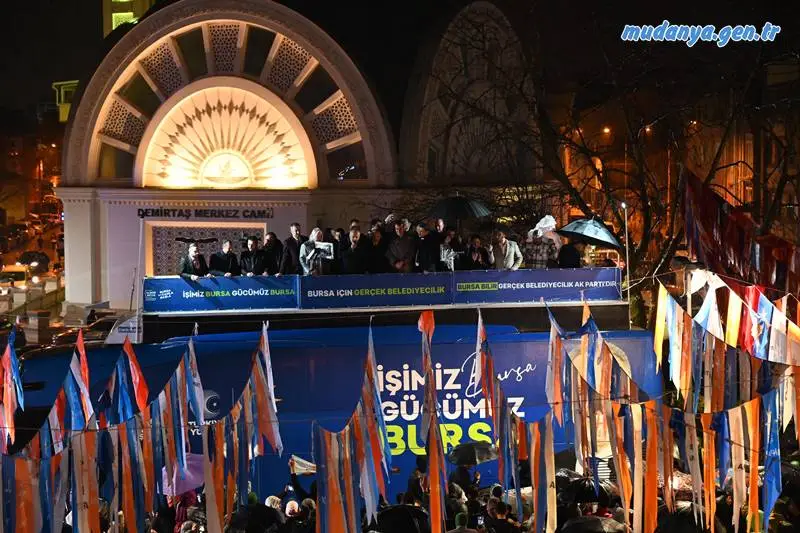 Önümüzdeki dönem Osmangazi ve Bursa’daki değişim ve dönüşümü herkesin göreceğini anlatan Başkan Alinur Aktaş, Bursa'da yeni dönem yapılacak kentsel dönüşüm çalışmalarına vurgu yaptı.