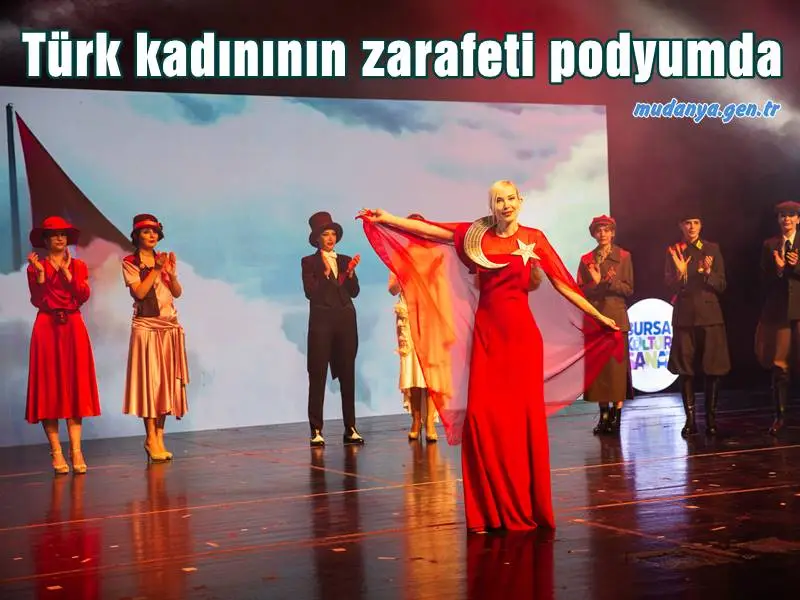 Türk kadınının zarafeti podyumda