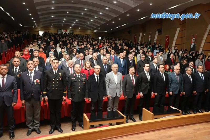 18 Mart Çanakkale Deniz Zaferi ve Şehitleri Anma Günü'nün 109'uncu yıl dönümü Mudanya'da çeşitli etkinliklerle kutlandı şehitlikler ziyaret edildi.