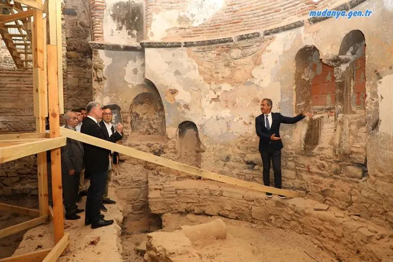 Mudanya Belediye Başkanı Deniz Dalgıç'a  İstanbul Fener Rum Patrikhanesi Bursa Metropoliti F. Joachim Billis'ten Kumyaka Kilise restorasyon konulu dikkat çeken ziyaret. 