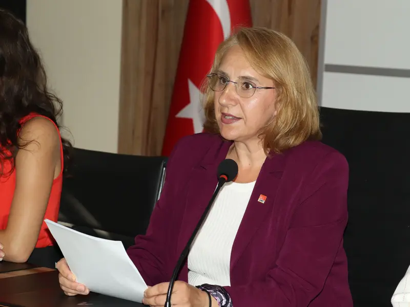 CHP Bursa İl Kadın Kolları Başkanı Fatma Özgür: Artık ayağa kalkma zamanı