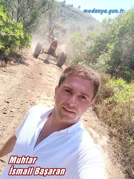 Halitpaşa Mahallesinin genç Muhtarı İsmail Başaran bunaltıcı sıcaklara rağmen yol çalışmalarına arazide devam ediyor. Muhtar Başaran Halitpaşa Mahallesinin kırsal yerlerindeki, arazi ve doğa yürüyüş yollarıyla insanların bağına bahçesine gittiği yolları Mudanya Belediyesi'nin desteğiyle tesviye ettirdi, yolları kapatan bitki dokusunu budattı.
