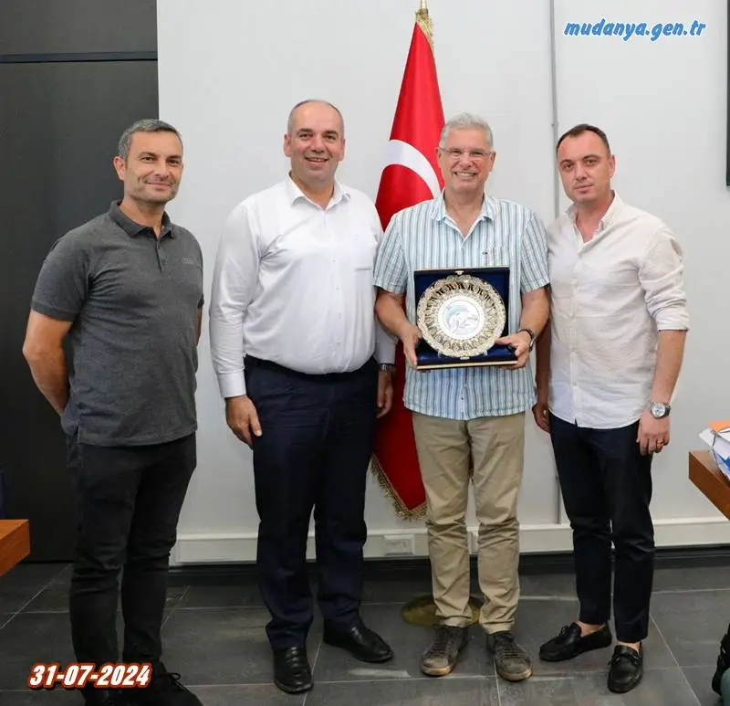 Mudanya Belediyesi ile Mudanya Esnaf ve Sanatkarlar Odası Pazar Yerlerini İşletme Hakkı Devri protokolü imzaladı. Sadece meslek odaları ile yapılabilen protokol sonrasında Mudanya'da kurulan pazarlar Esnaf Ve Santkarlar Odası tarafından idare edilecek.