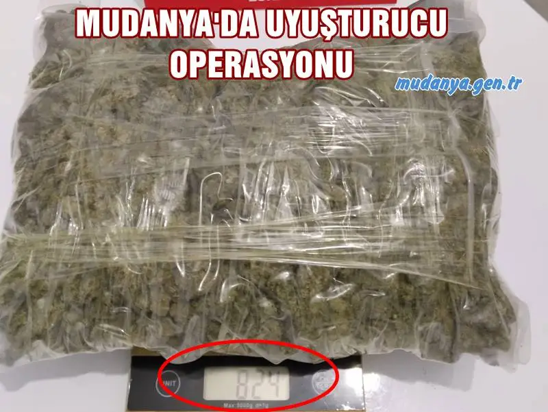 Mudanya’da başarılı operasyonlarıyla takdir toplayan Mudanya Emniyeti Narkotik Şube ekipleri sabaha karşı yaptıkları operasyonla yüklü miktarda uyuşturucu madde ele geçirdiler.
