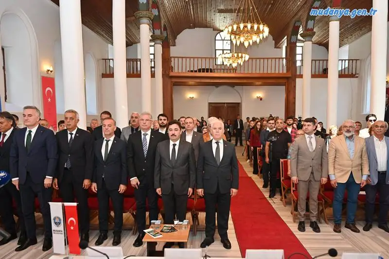 Bursa Büyükşehir Belediyesi tarafından Bursa Uludağ Üniversitesi, Mudanya Belediyesi, Çekül Vakfı ve Bursa Okulu iş birliğiyle düzenlenen ‘Uluslararası Mudanya Mütarekesi ve Kültürel Miras Sempozyumu’, yurt dışından ve yurt içinden birçok akademisyenin katılımıyla başladı.