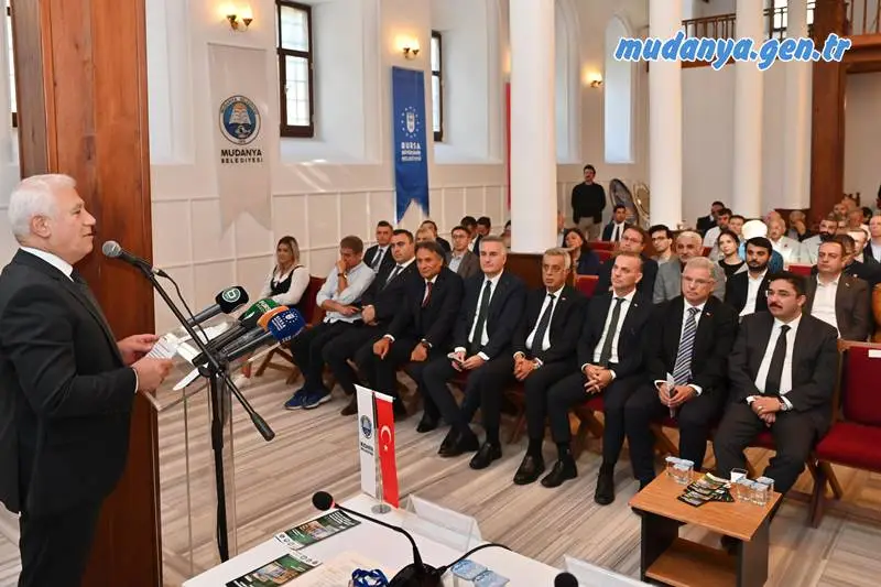 Bursa Büyükşehir Belediyesi tarafından Bursa Uludağ Üniversitesi, Mudanya Belediyesi, Çekül Vakfı ve Bursa Okulu iş birliğiyle düzenlenen ‘Uluslararası Mudanya Mütarekesi ve Kültürel Miras Sempozyumu’, yurt dışından ve yurt içinden birçok akademisyenin katılımıyla başladı.