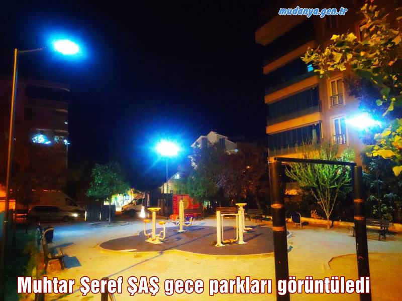 Mudanya Şükrü Çavuş Mahallesinde Parklara güneş enerjili led aydınlatma sistemleri montajı yapıldı. Parklar gece ışıl ışıl olurken aydınlık vatandaşa güven verdi. Muhtar Şeref ŞAŞ "Taleplerimiz doğrultısunda uzun zamandır bu hizmeti bekliyorduk, teşekkür ederiz" dedi.