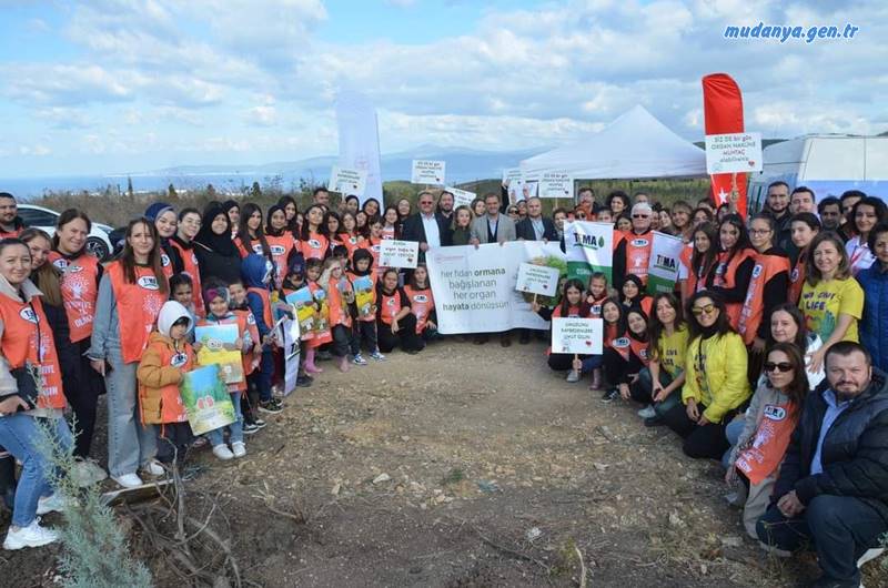 3-9 Kasım Organ Bağışı Haftası münasebetiyle “Her Fidan Ormana, Her Organ Hayata Dönüşsün” projesi kapsamında Göynüklü’de fidan dikim etkinliği gerçekleştirildi.