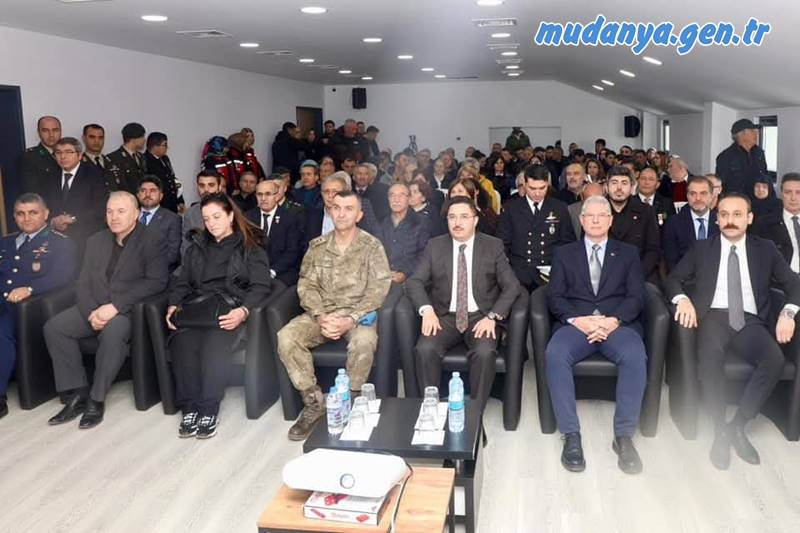 2022 yılında katıldığı Pençe-Kilit Operasyonu’nda şehit düşen Piyade Komando Üsteğmen Tunahan Yavuz şehadetinin ikinci yılında Mudanya eski Kent Mezarlığında kabri başında tören ve dualarla anıldı. Şehidimizin adını taşıyan ilkokulda şehidimizin adını yaşatacak kütüphane törenle açıldı.