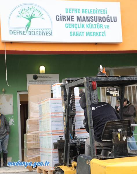 Mudanya Belediyesi, 6 Şubat depremlerinin yıl dönümünde acıları paylaşmak, dayanışmayı güçlendirmek ve depremzedelerin yanında olmak amacıyla Hatay’a yardım tırı gönderdi.
