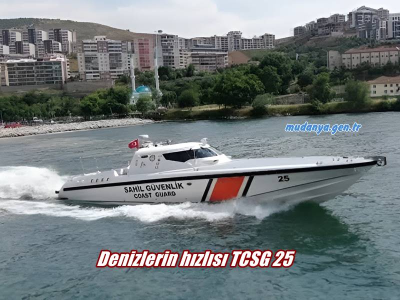 Sahil Güvenlik Komutanlığı’na bağlı TCSG-25 Sahil Güvenlik Botu, Mudanya BUDO İskelesi’nde halkın ziyaretine açıldı.