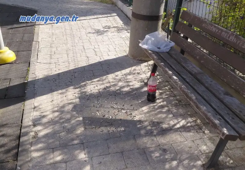 Muhtar ŞAŞ, son dönemde yaşanan okul saldırılarının ardından okul bahçelerinin çocukların kullanımına kapatılmasının mahallede farklı sorunlara yol açtığını dile getirdi.