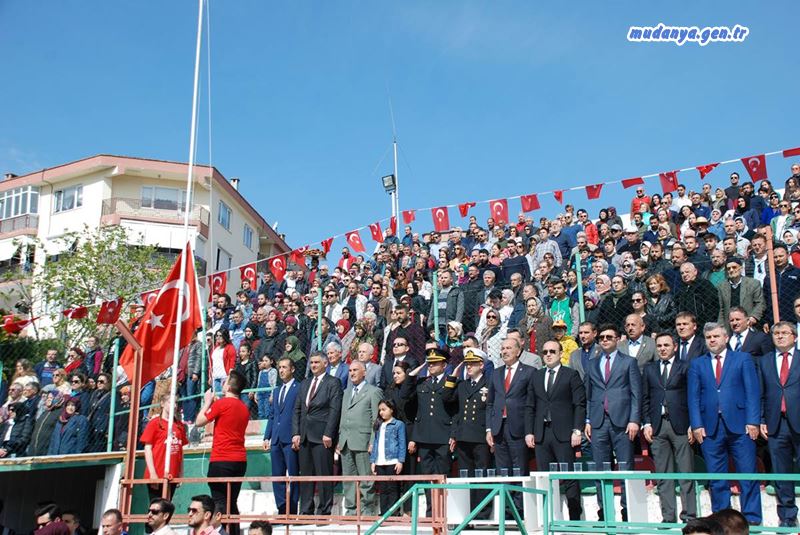 Mudanya'da 23 Nisan Saygı Duruşu