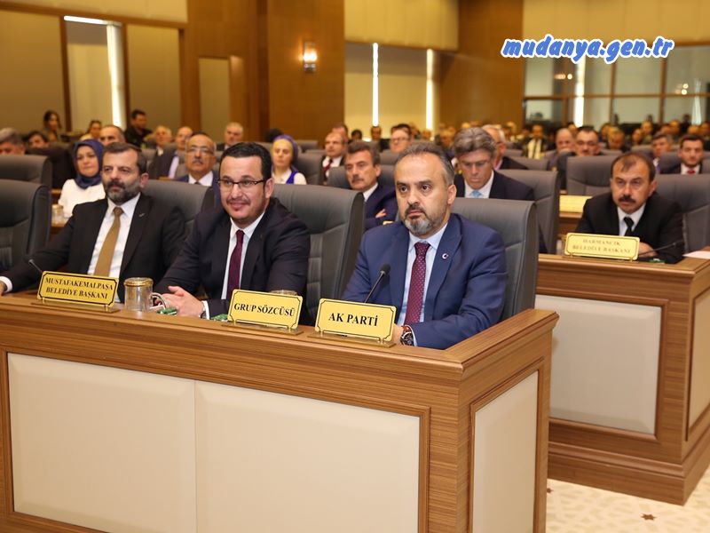 Bursa Büyükşehir Belediye Başkanı Alinur Aktaş başkanlığında toplanan belediye meclisi, 2018 mali yılı faaliyet raporunu onayladı.