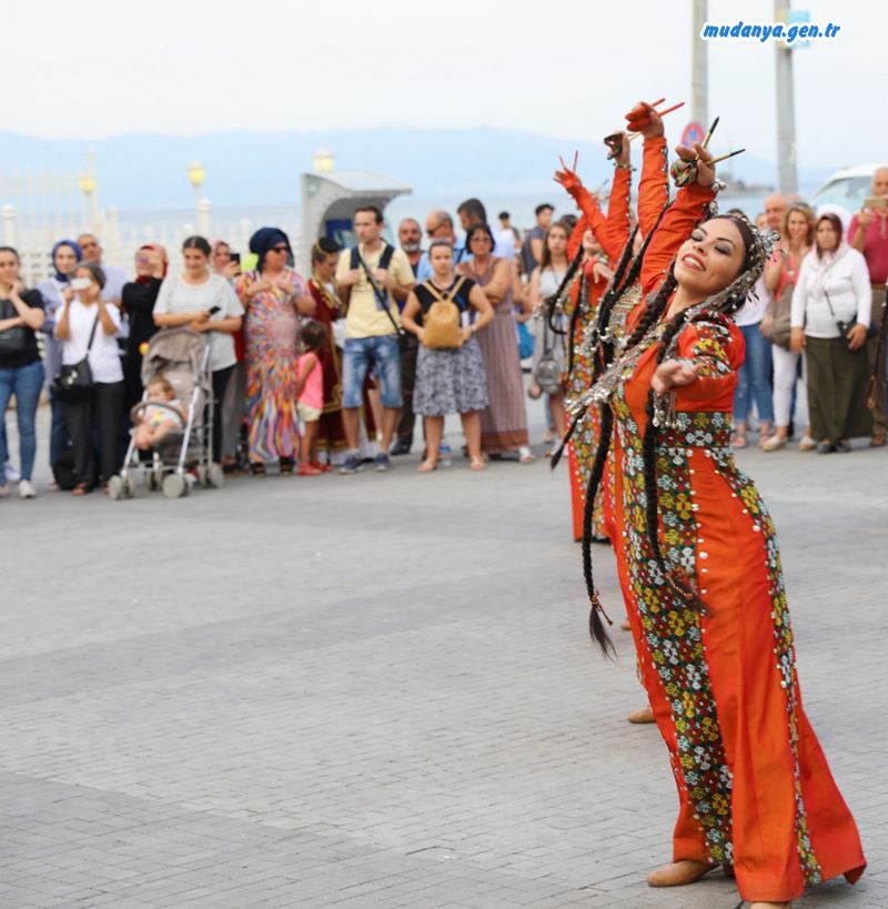 Altın Karagöz Halk Dansları Mudanya'da