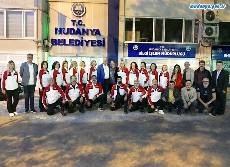 Başkan Türkyılmaz ve Halk Oyunları Ekibi Kardeş Şehir Mecidiye'ye Gitti