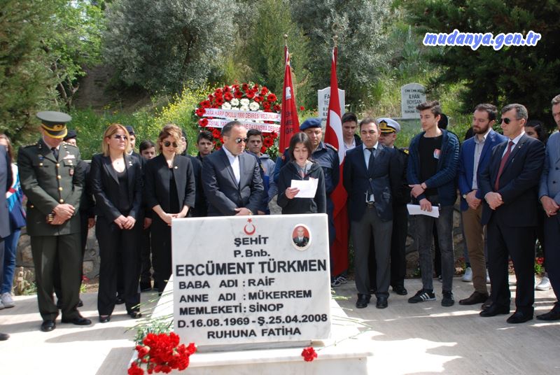 MUDANYA Şehit Piyade Binbaşı Ercüment Türkmen şehadetinin 11. yılında kabri başında dualarla anıldı.