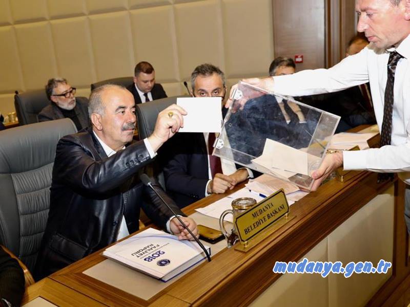 31 Mart yerel seçimlerinin ardından ilk Bursa Büyükşehir Belediye Meclisi Toplantısını Mudanya Belediye Başkanı Hayri Türkyılmaz katıldı.