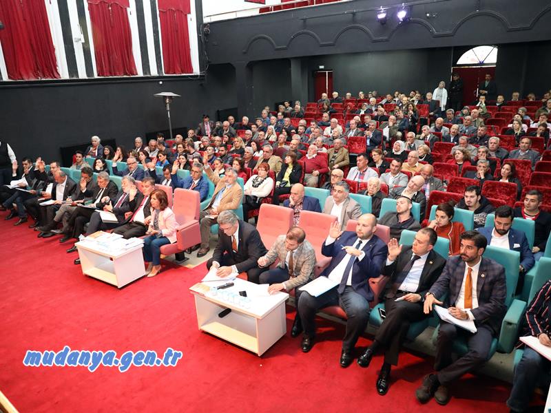 Mudanya Belediyesi 2019-2024 dönemi ilk meclis toplantısı Uğur Mumcu Kültür Merkezinde yapıldı