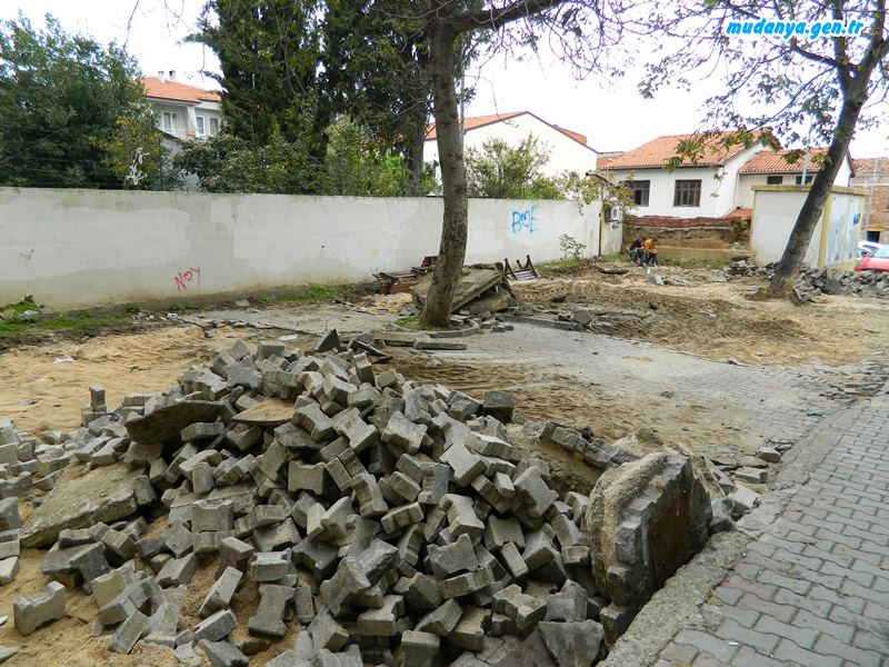 Mudanya Hasanbey Mahallesi  Karpuzoğlu Parkı Yenileniyor