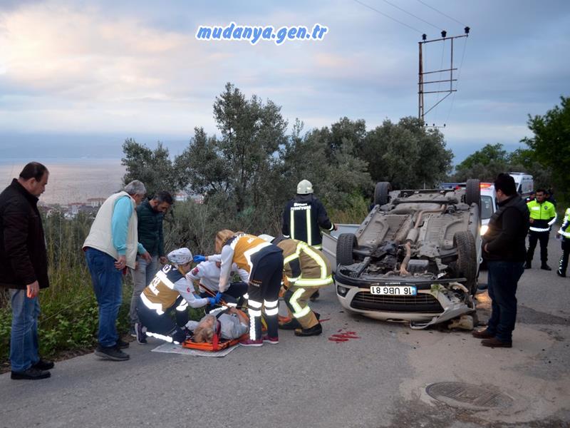 Mudanya Su Deposu mevkii Çepni yolu üzerinde meydana gelen trafik kazasında biri ağır 3 kişi yaralandı.