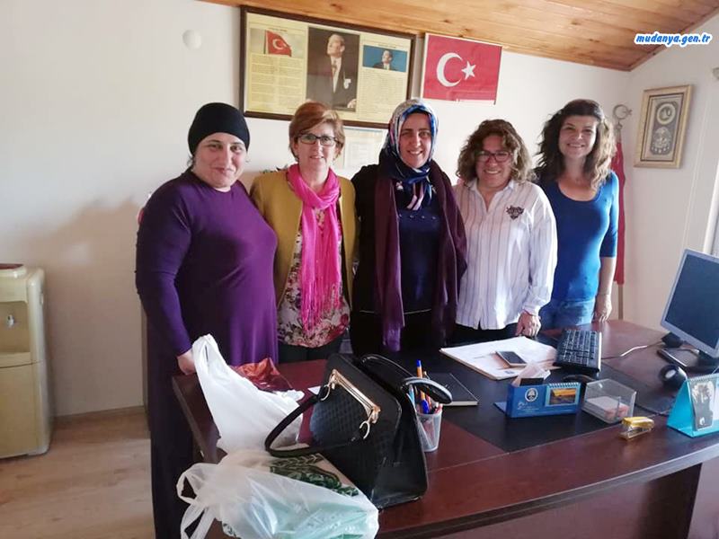 Konseyli Kadınlardan "Kadın Muhtara" Tebrik Ziyareti