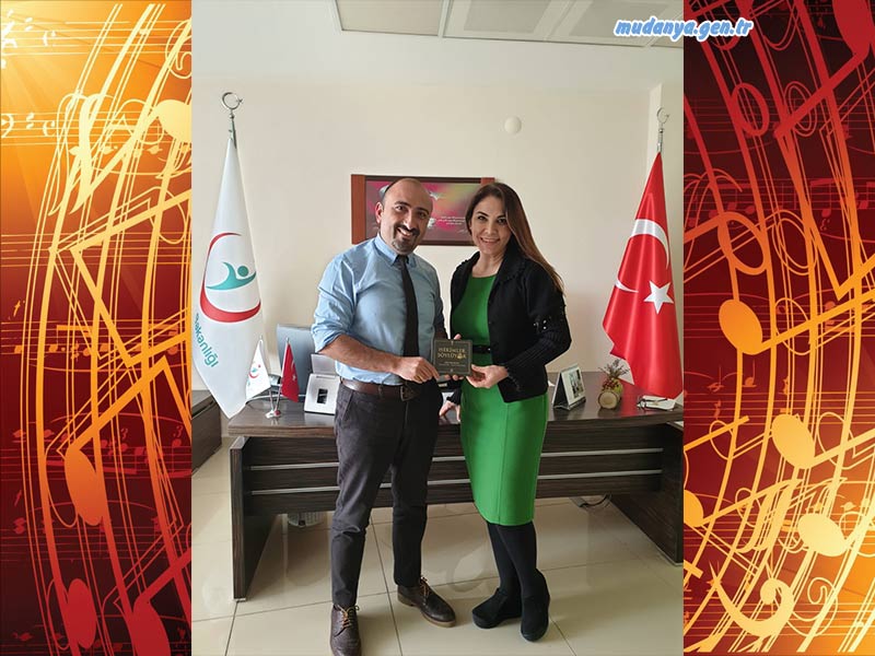 Başhekim Uzm. Dr. Serkan Fatih YEĞEN Uzm. " Uzm. Dr. Özlem KAYA'yı bu sosyal sorumluluk projesinden dolayı tebrik eder, keyifli albümünün yolunun açık olmasını diler, bu güzel yolculuğundaki başarılarının devamını dileriz. " dedi.
