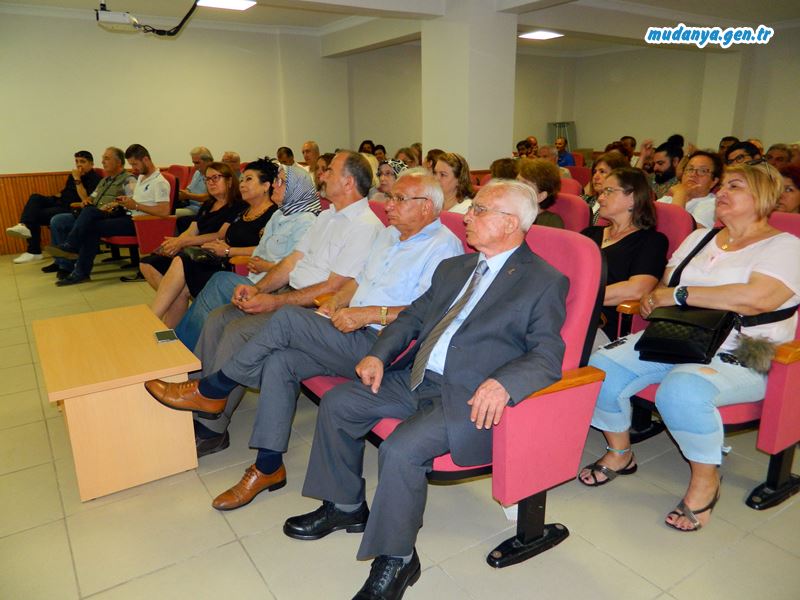 Mudanya Kent Konseyi 6.'ıncı Olağan Seçimli Genel Kurulunu İlçe Müftülük Toplantı Salonunda çoğunluğu sağlayarak gerçekleştirdi. Yapılan seçimde Soyer Kazancı  güven tazeleyerek Yürütme Kurulu Başkanı seçildi. 147 üyenin 77 si Genel Kurula katılım sağlarken tek listeyle gidilen kapalı oylamada katılım sağlayan tüm üyelerin tamamı Yürütme Kurulu Başkanı Soyer Kazancı'ya ve 9 kişilik yeni Yürütme Kurulu listesine evet oyu verdi.