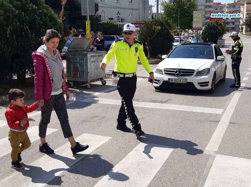 Mudanya'da Trafik Haftası'nda Yaya Önceliği Vurgusu