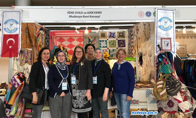 Mudanya Kent Konseyi bünyesindeki İğne Oyası ile Kırkyama kursu kursiyerleri, Kültür ve Turizm Bakanlığı’nın katkıları, Büyükşehir Belediyesi’nin destekleri ile Bursa Kent Konseyi tarafından 24-28 Nisan 2019 tarihlerindeorganize edilen ‘4. Bursa Geleneksel El Sanatları Festivali’'nde büyük ilgi gördü.