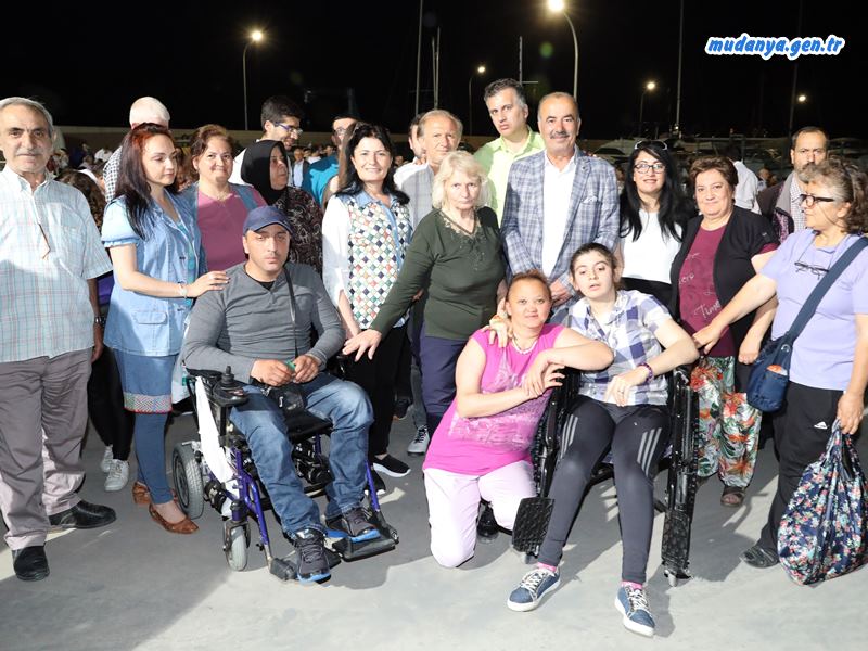 Mudanya belediyesi şehit yakınları ve gazilere iftar verdi